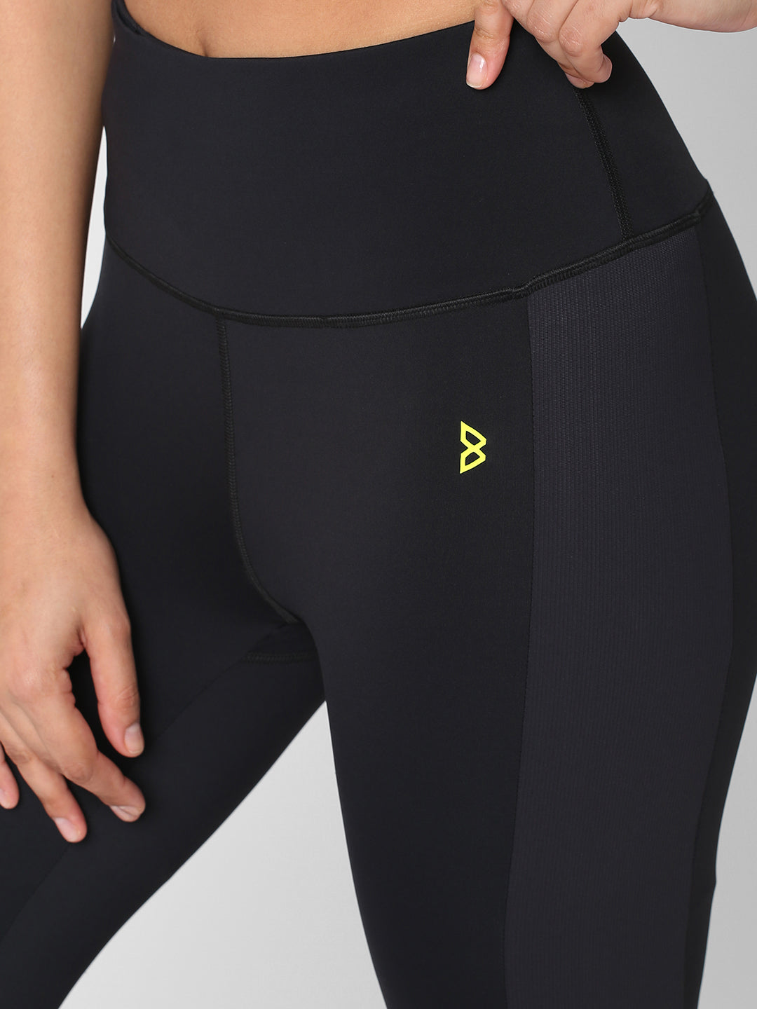 Black & Ribbed Core Leggings boddactive.com